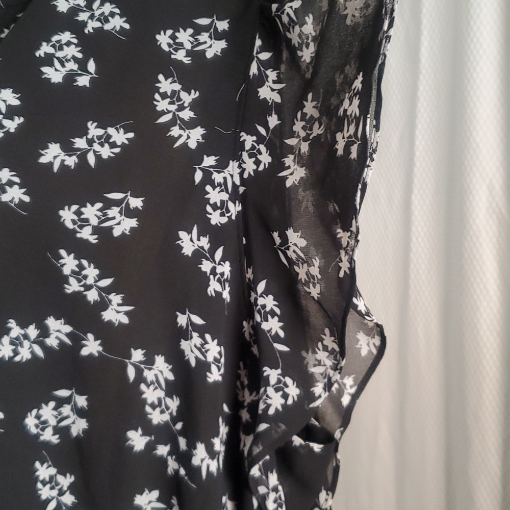 NWT Calvin Klein Black White flowered button down blouse Size 3XL - Picture 6 of 10